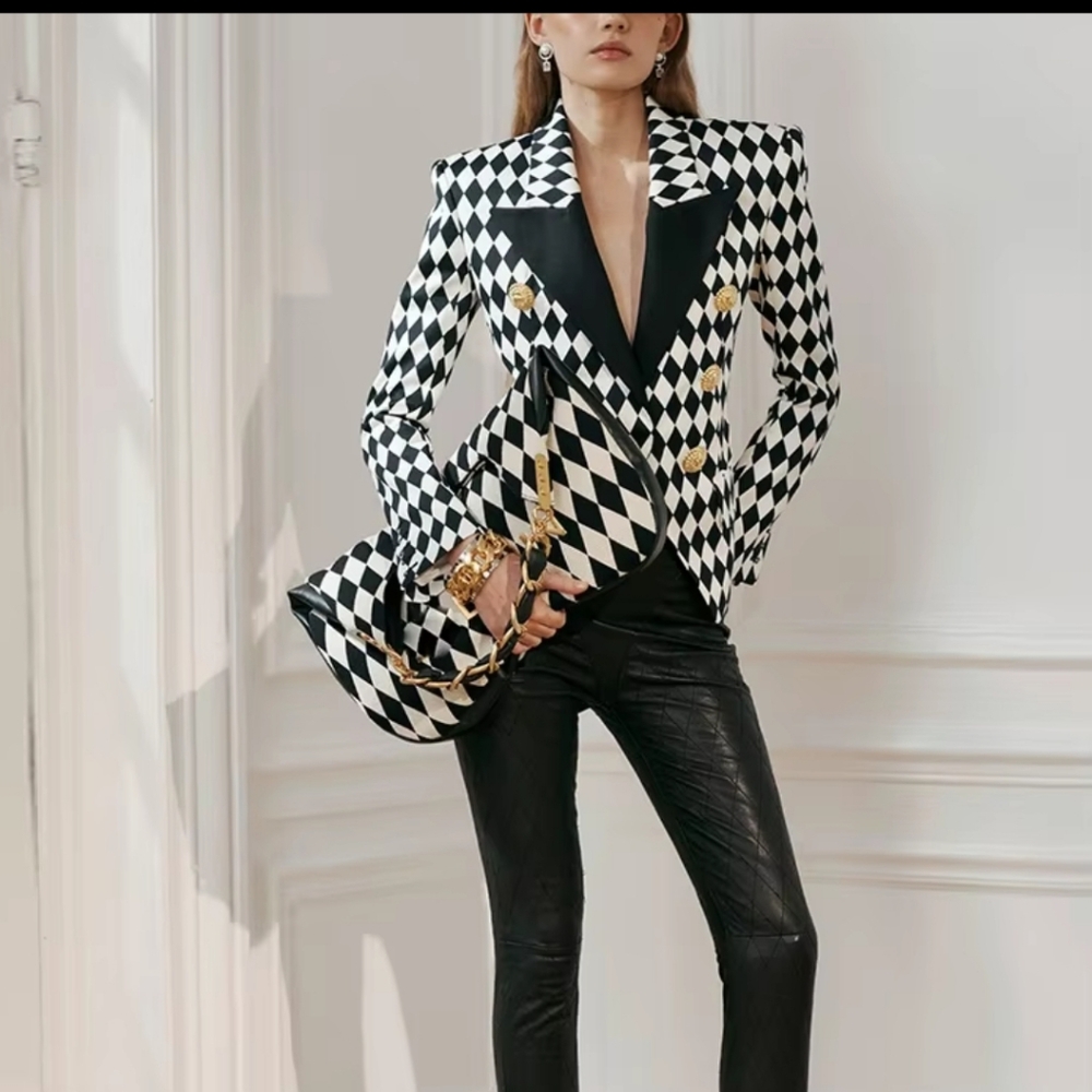 Beautiful long sleeve lady coat